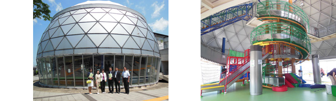 松原市道夢館内、なごみの広場を視察。