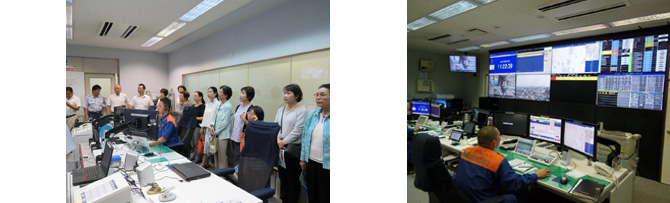 女性委員の皆様と、消防本部の高機能消防指令システムを見学